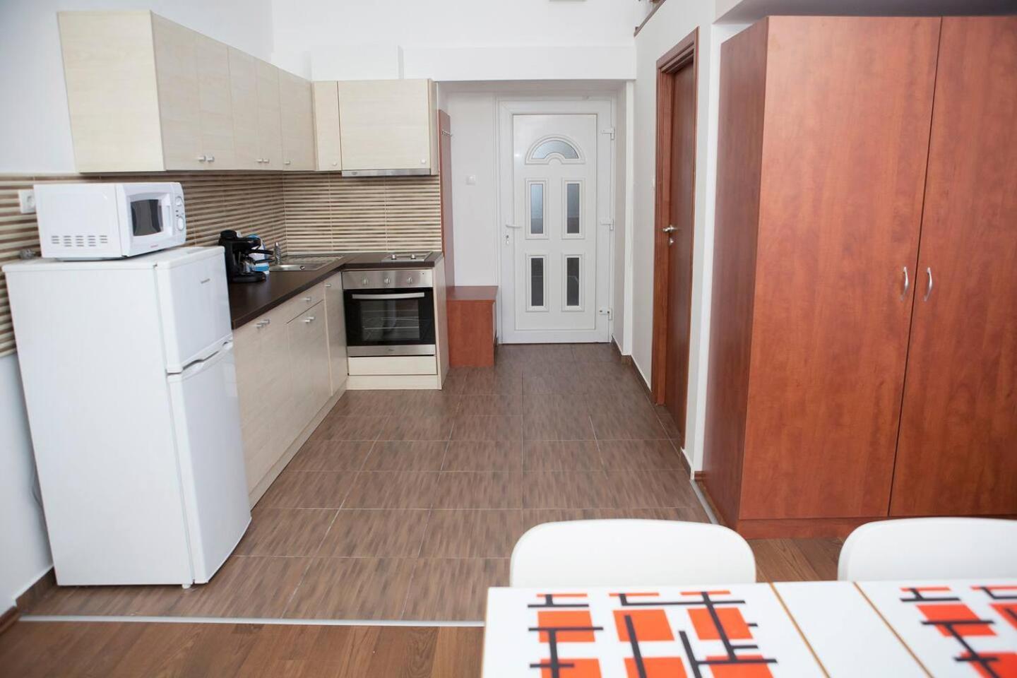Downtown Csengery 10 Apartamento