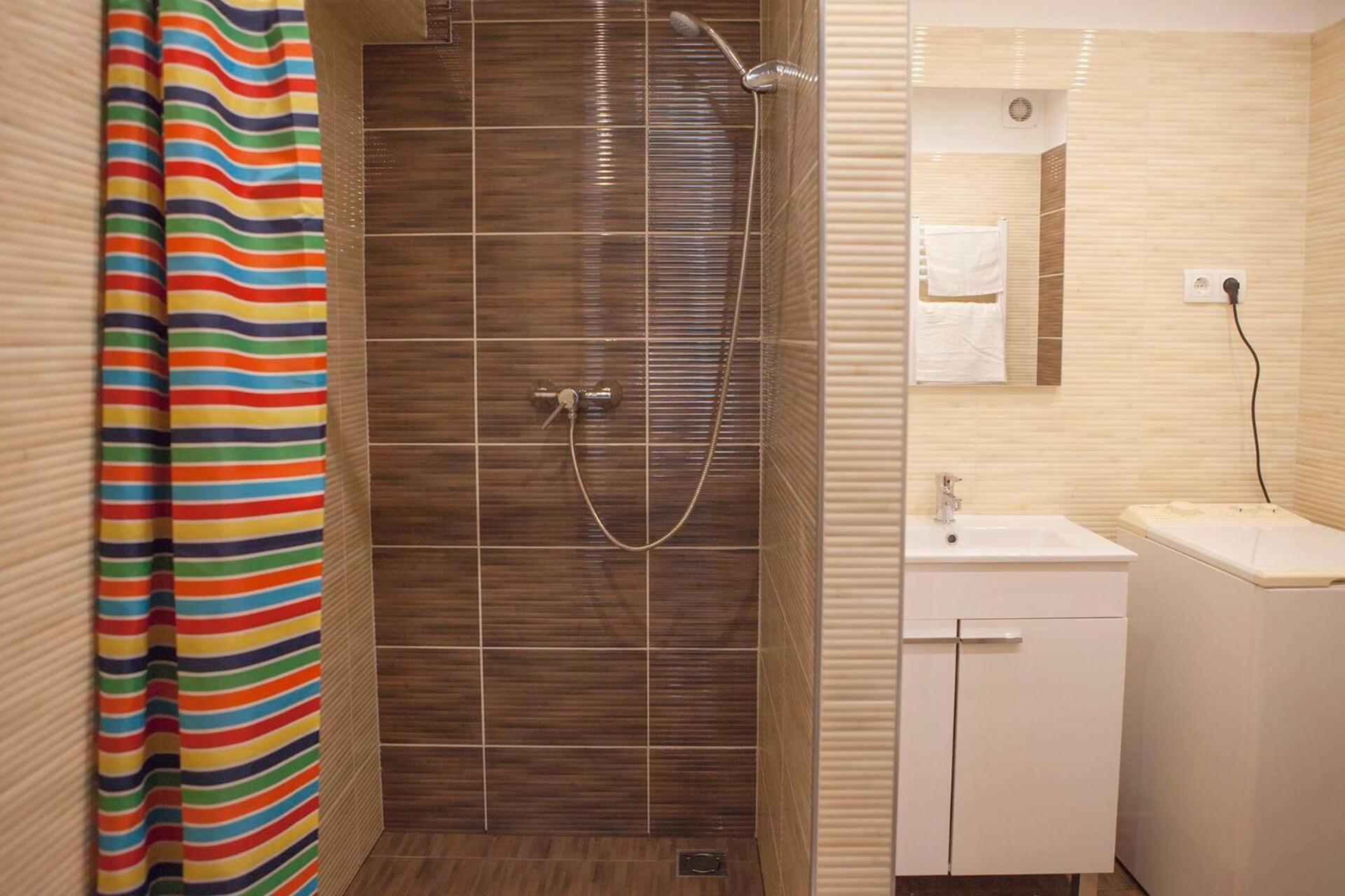 Apartamento Downtown Csengery 10